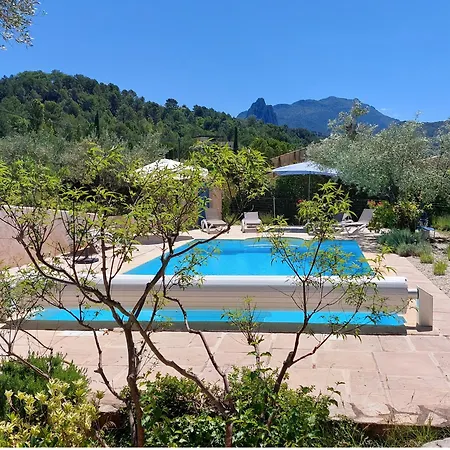 Сasa de vacaciones Freundliches Haus Mit Pool Und Grossem Garten *
